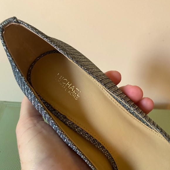 Michael Kors pump, worn twice - Picture 1 of 2